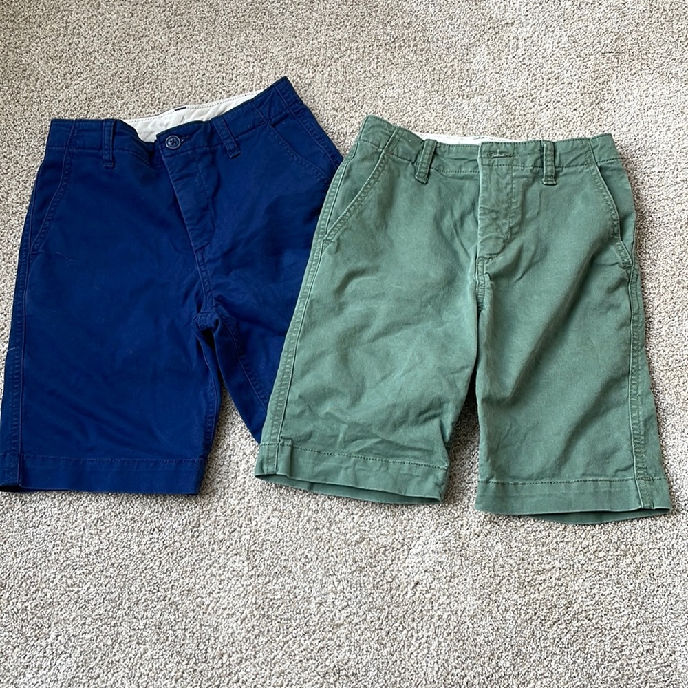 2 pair of Gap shorts
